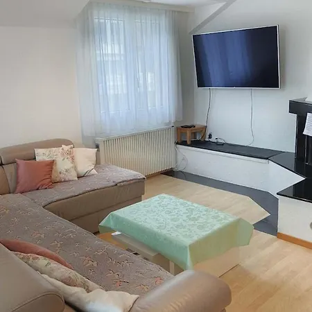 Helle Wohlfuehloase In Apartment